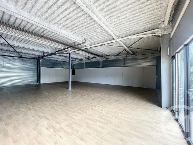 commerce à louer - 180.0 m2 - AUCH - 32 - MIDI-PYRENEES - Century 21 J.V. Immo