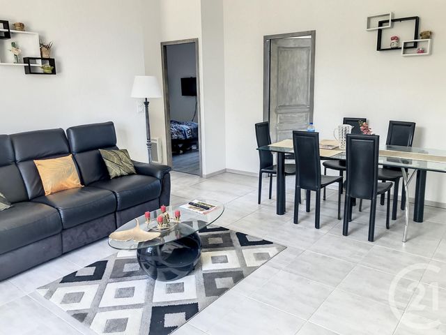 Appartement T4 à louer - 4 pièces - 71.25 m2 - ROQUELAURE - 32 - MIDI-PYRENEES - Century 21 J.V. Immo