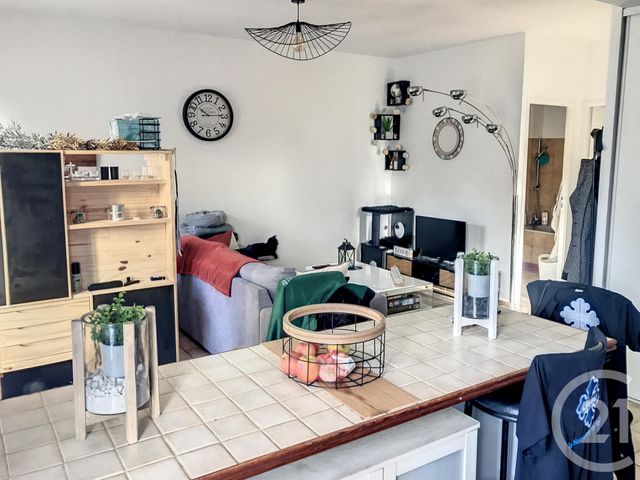 Appartement T2 à louer - 2 pièces - 46.0 m2 - AUCH - 32 - MIDI-PYRENEES - Century 21 J.V. Immo