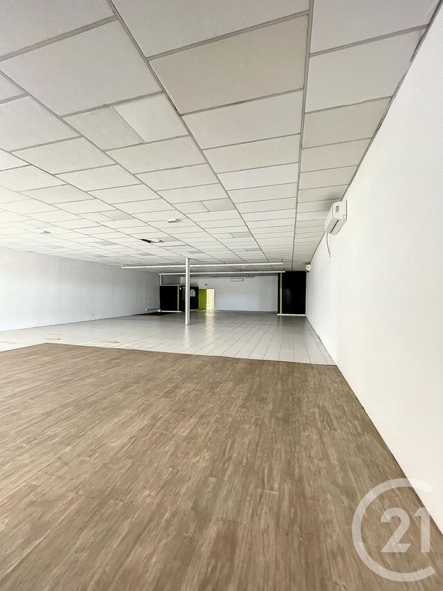 commerce à louer - 500.0 m2 - AUCH - 32 - MIDI-PYRENEES - Century 21 J.V. Immo